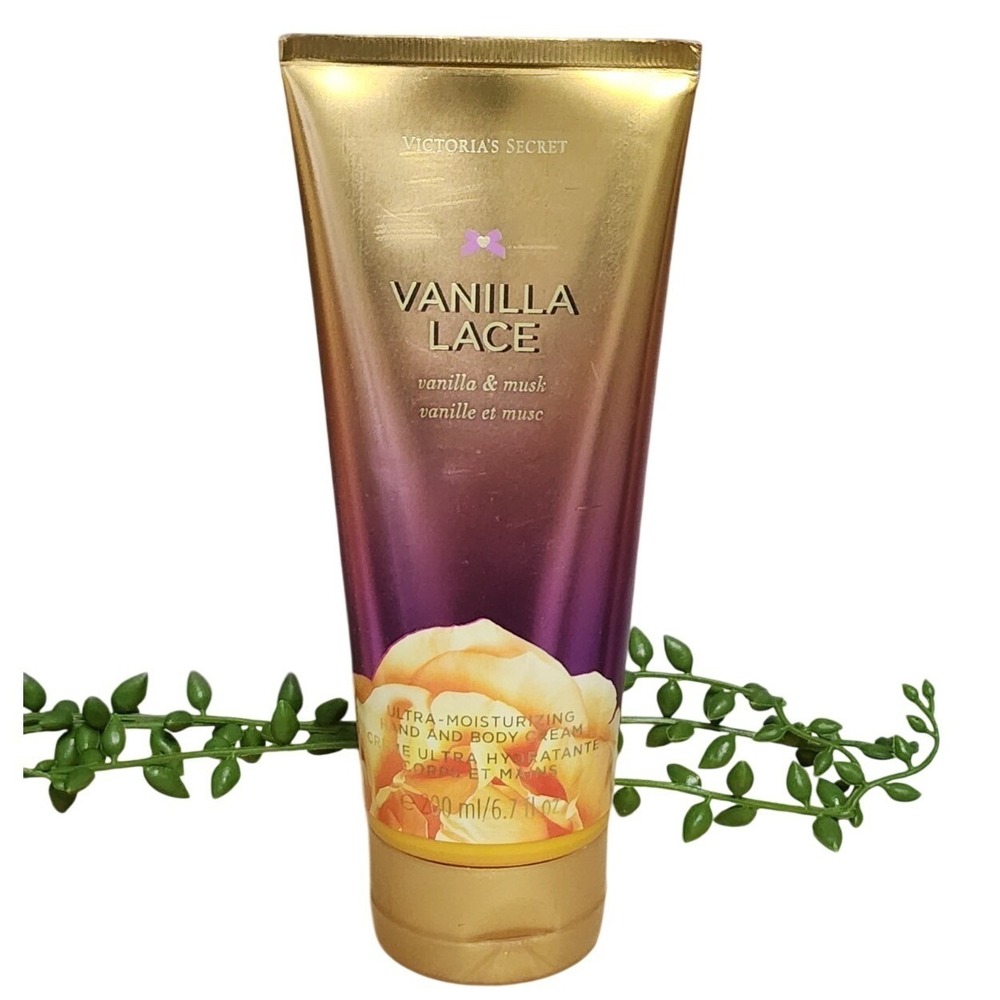 Victoria's Secret Vanilla Lace Body Cream Women 6.7 oz Gold Musk Discontinued